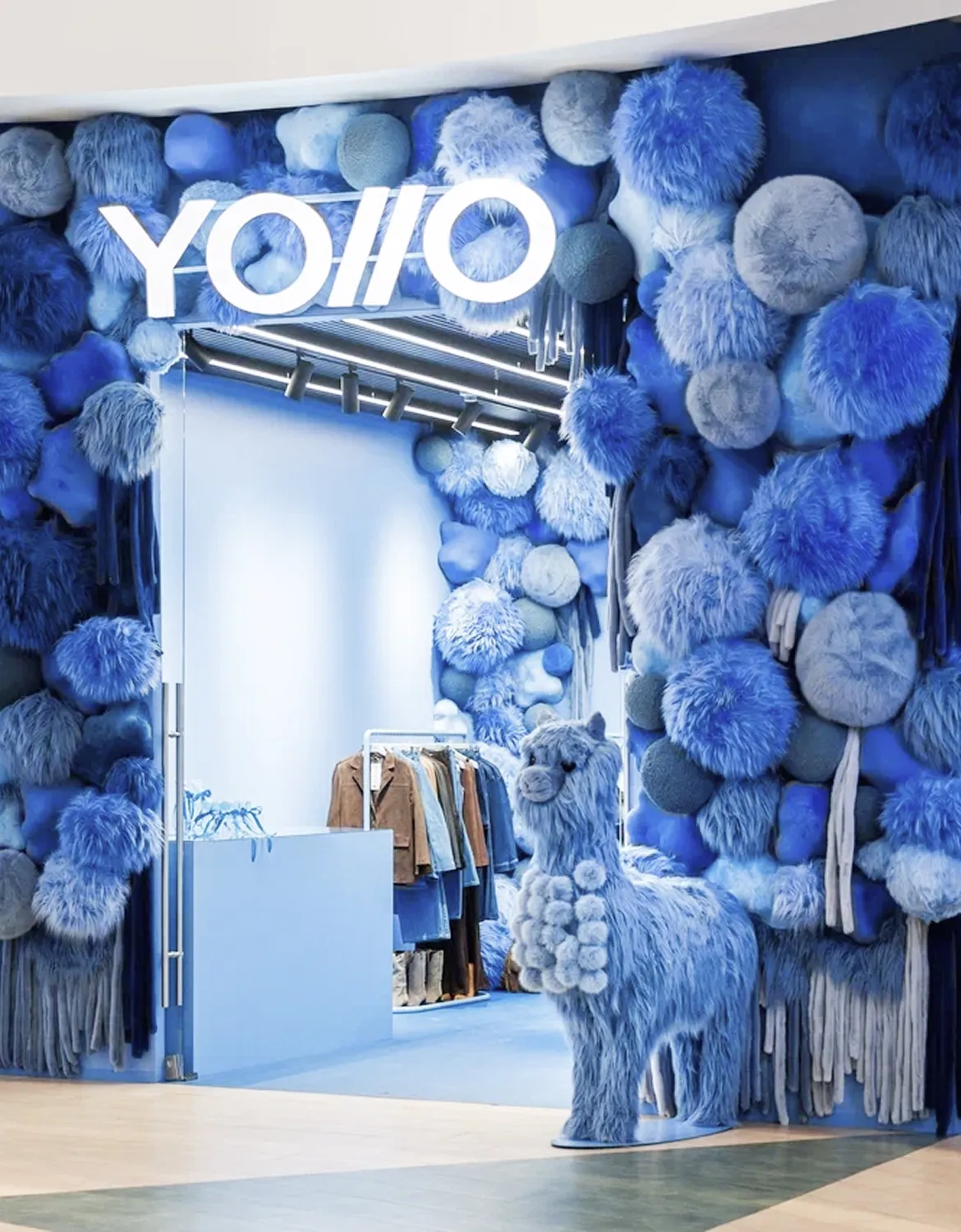 YOLLO в Атриуме 1